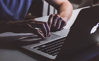 开云下载-德国乒乓球队绝地反击中国乒乓球队，王皓爆发神勇