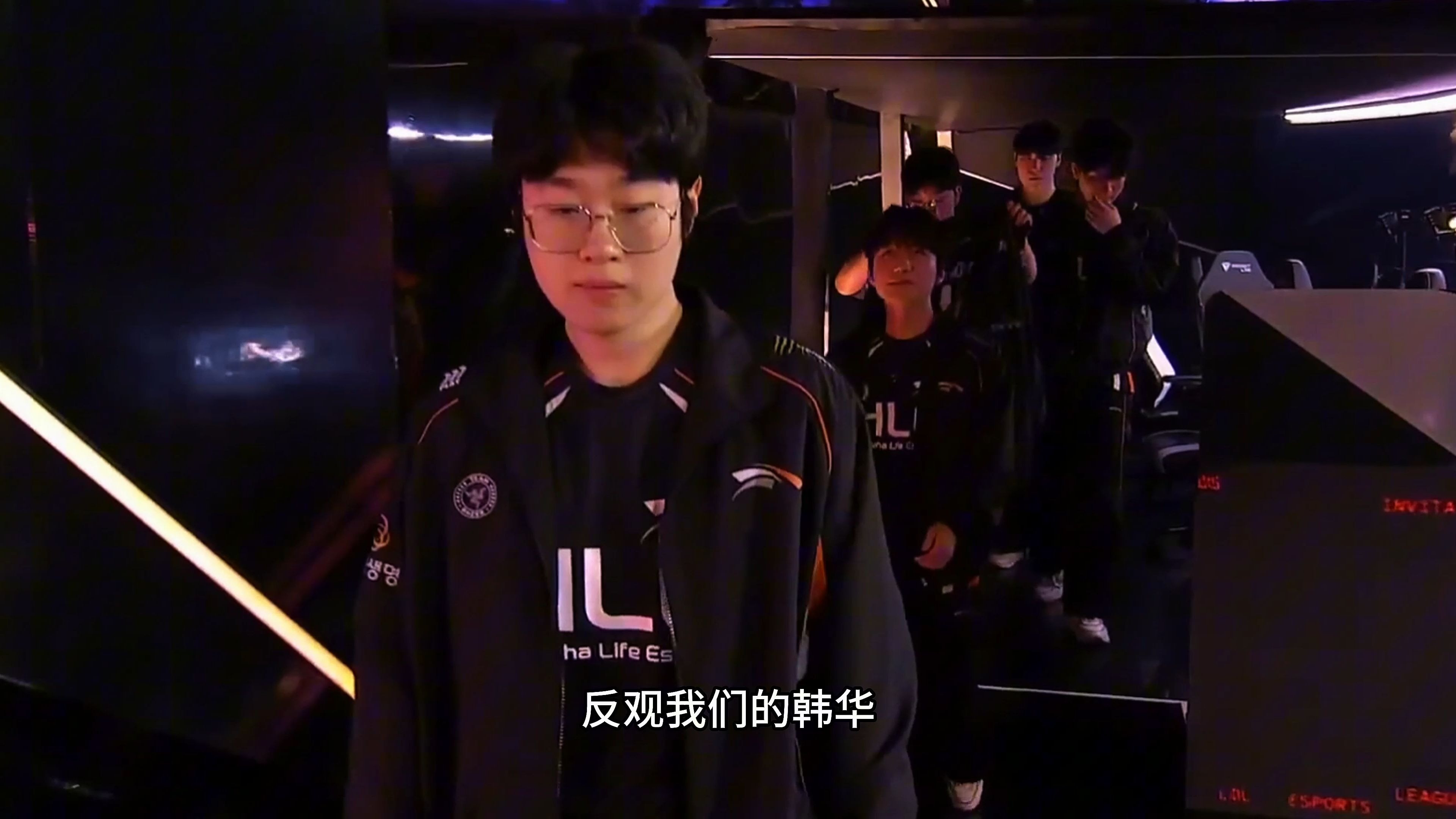 开云体育下载-HLE碾压GEN，Peanut线上压制力十足顶尖较量成都决赛之夜，留下经典瞬间