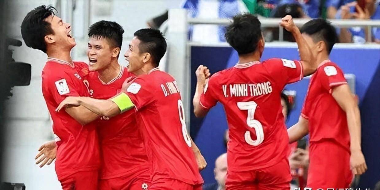 东南亚球队完成胜利,晋级下一轮,掌声雷动的简单介绍 东南亚球队完成胜利,晋级下一轮,掌声雷动的简单介绍