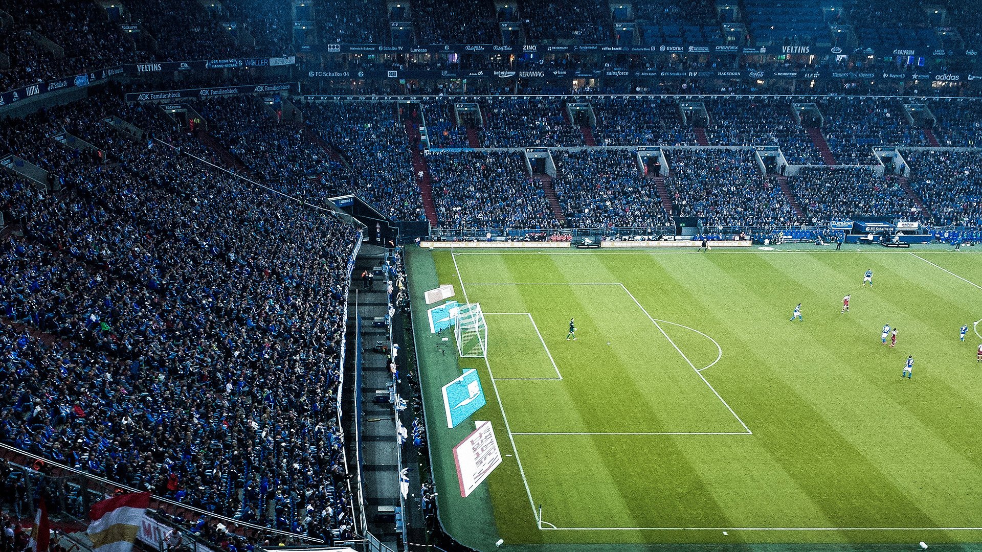 伊布宝刀未老焦点战正名，波兰火力全开碾压阿根廷，足球世界再掀狂潮！